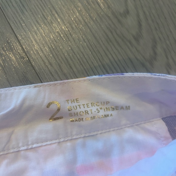 Lilly Pulitzer Buttercup Colorful Scalloped Shorts Size 2 - Picture 3 of 4